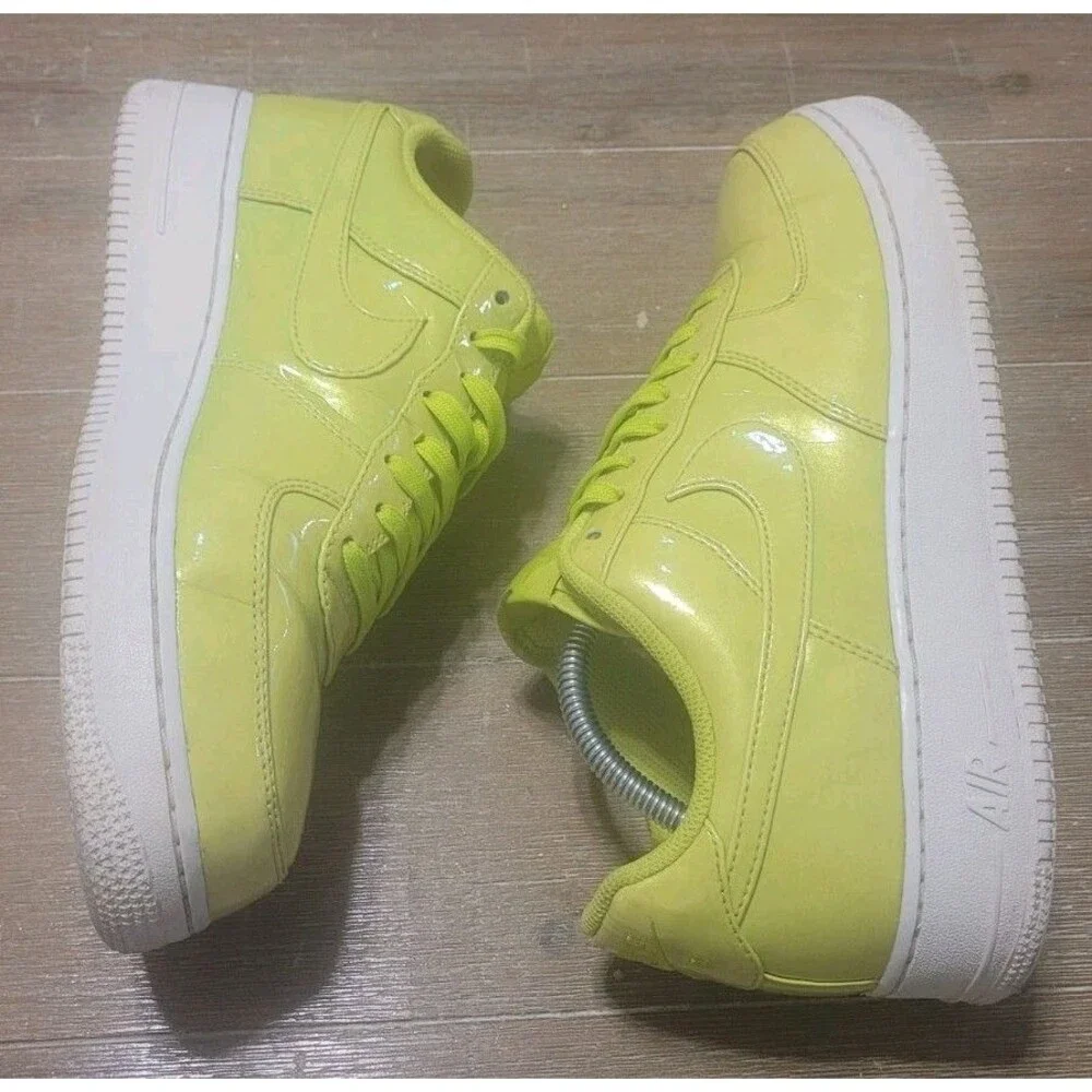 Nike Air Force 1 ’07 LV8 UV Cyber Green AJ9505-300 Size 10 Men's Shoes Sneakers